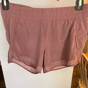 Athleta Mesh Racer Run Short 4” - Size S